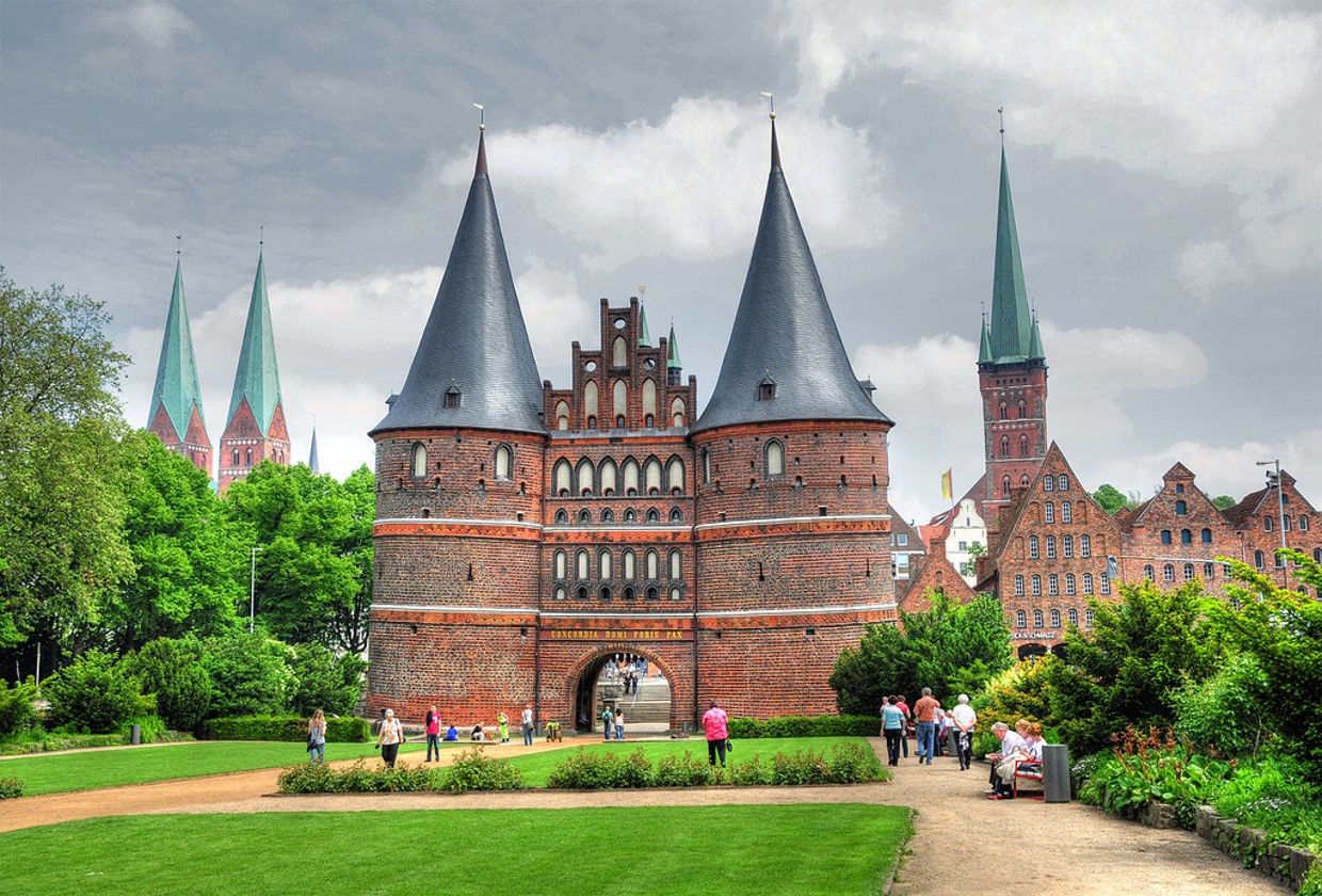 Foto des Holstentors in Lübeck